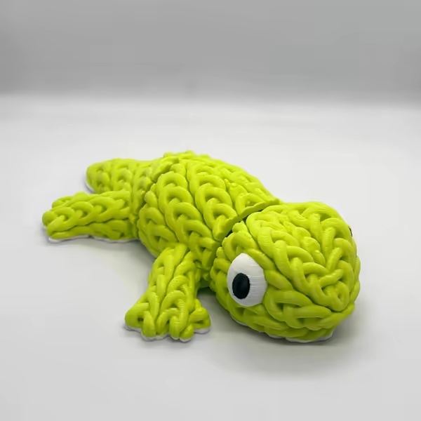 Knitted Flexi Gecko-1