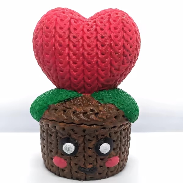 Knitted heart Pot (cute)