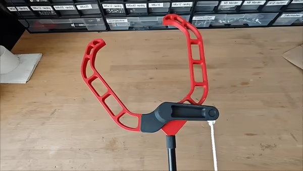 Pince de sauvetage pour drone (DRG) / Pince universelle et main secourable