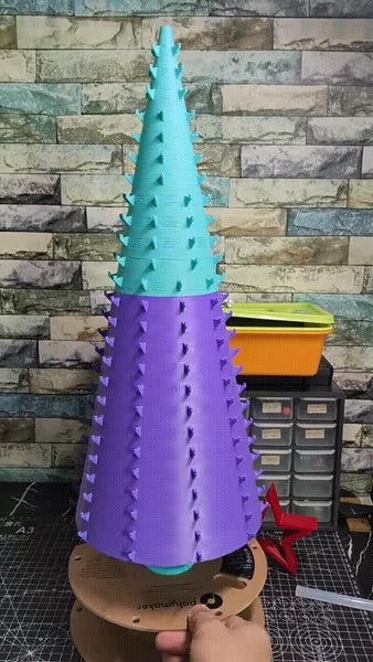 Dancing Christmas Tree-5