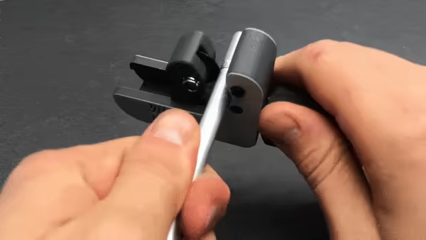 Tagliatubi Compatto: Strumento Preciso e Versatile per Tubi-5