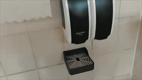 石鹸ディスペンサー用ドリップトレイ/皿、床の汚れももう心配無用
