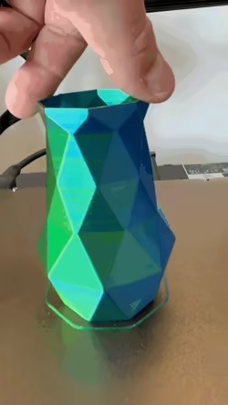 Low Poly Vase-0