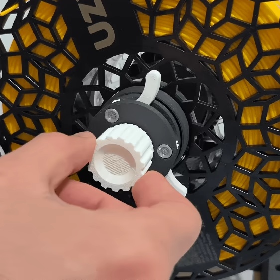UNIVERSAL SPOOL HOLDER-1