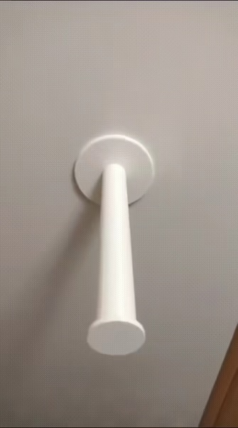 Refrigerator magnet for paper towels