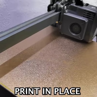 MECHANISCHE HALTERUNG FÜR MOBILEN PRINT-IN-PLACE-DRUCK