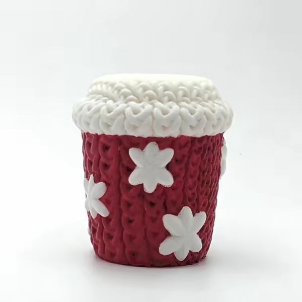 Knitted Chritsmas cup (cute