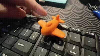 解压键帽小飞机