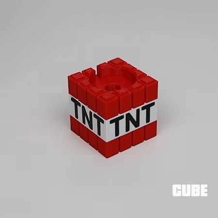 MINECRAFT TNT APPLE WATCH STAND-0