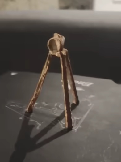 Telescope with 3 legs