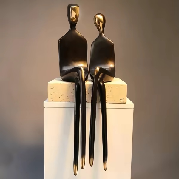 Mantle Sculpture the Two of Us