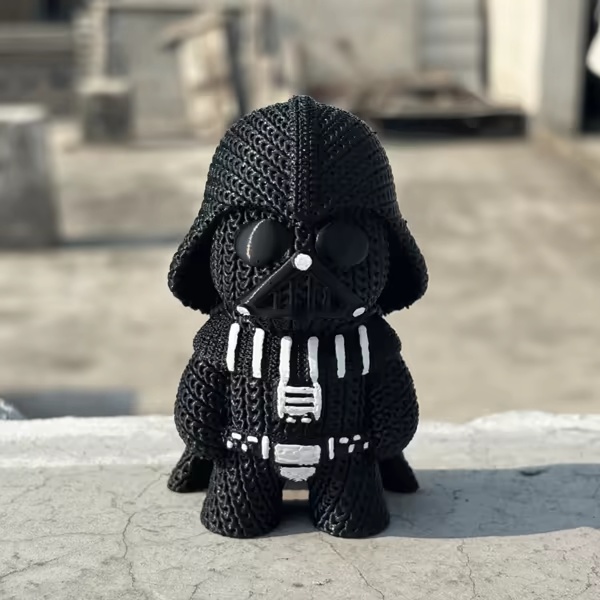 Knitted Darth Vader-0