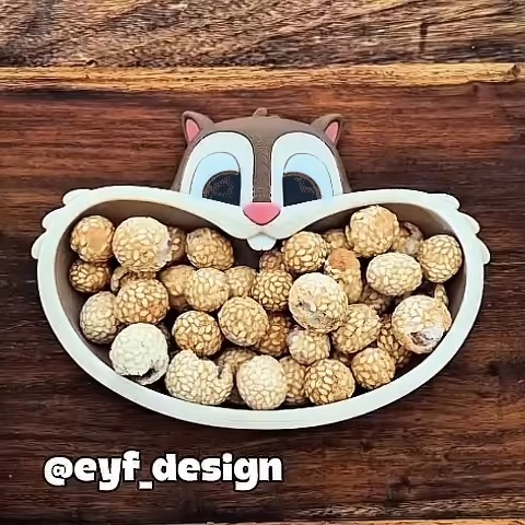 リスのおやつボウル