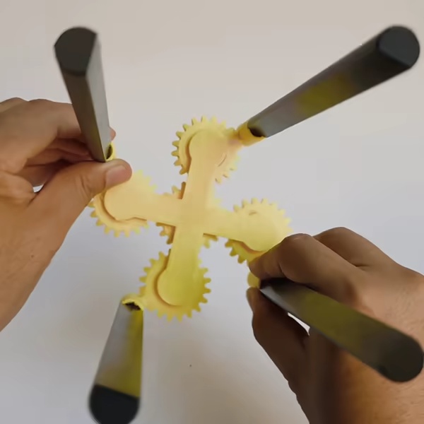 universal cup holder-2