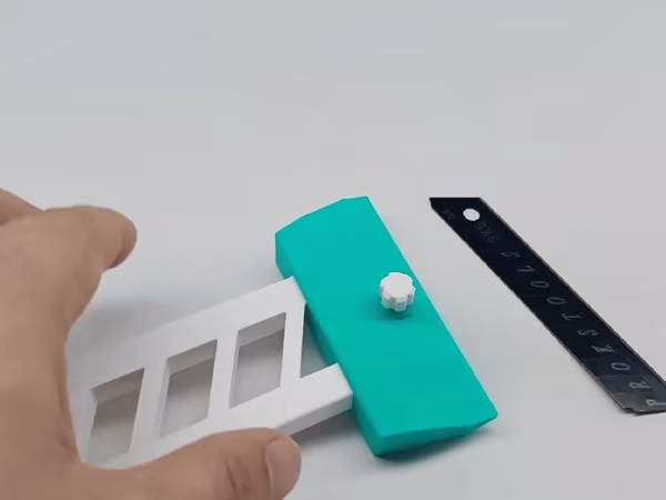 Glass Adhesive Scraper - Utility Knife Blade Version-1