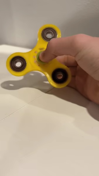 Fidget spinner-0