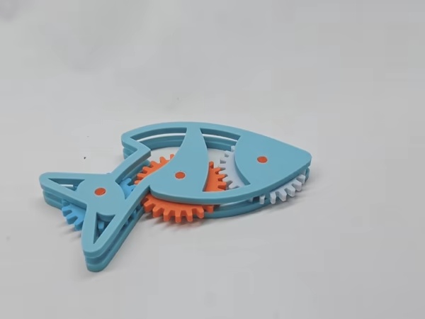 Children's Hand Training Toy – Dynamic Gear Fish-1