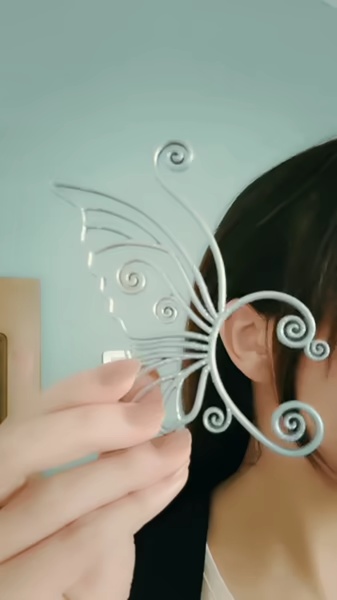 BOUCLE D'OREILLE AILE DE PAPILLON-3