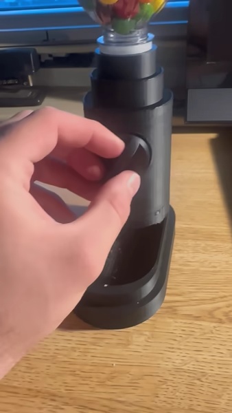 Plastic bottle candy dispenser-1