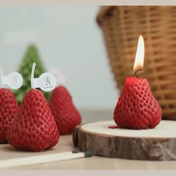 STRAWBERRY CANDLE-0