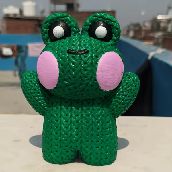 Knitted Frog (cute)-0