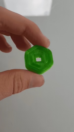 Robux-munt met zijkanten