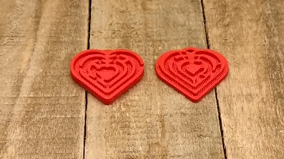 Love #7 - Interlocking Hearts Maze Keychains-0