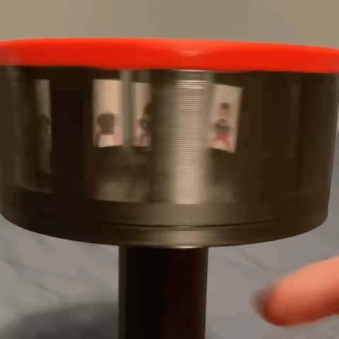 Zoetrope - Working Animation Device-0