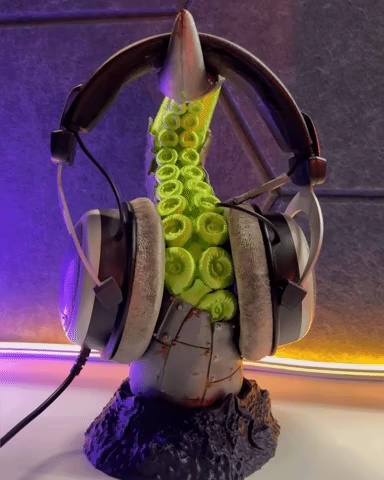 Iron Tentacle - Headphones Stand