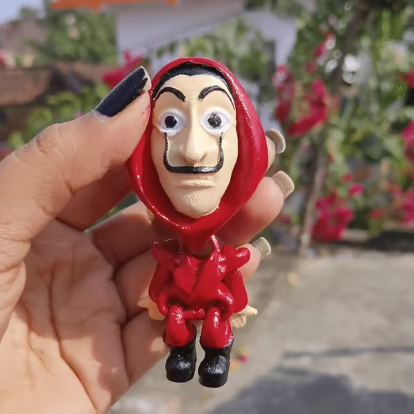 MONEY HEIST TOY PLUS KEYRING