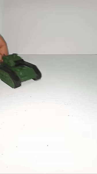TANK Sci-Fi Miniature