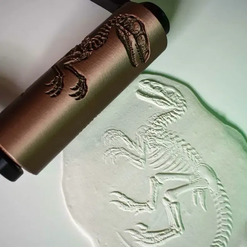 Fossil Velociraptor Skeleton Texture Roller