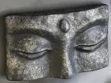 Moai-1