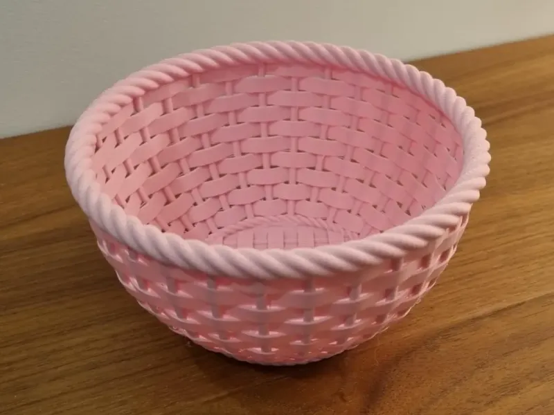 Panier de printemps tressé