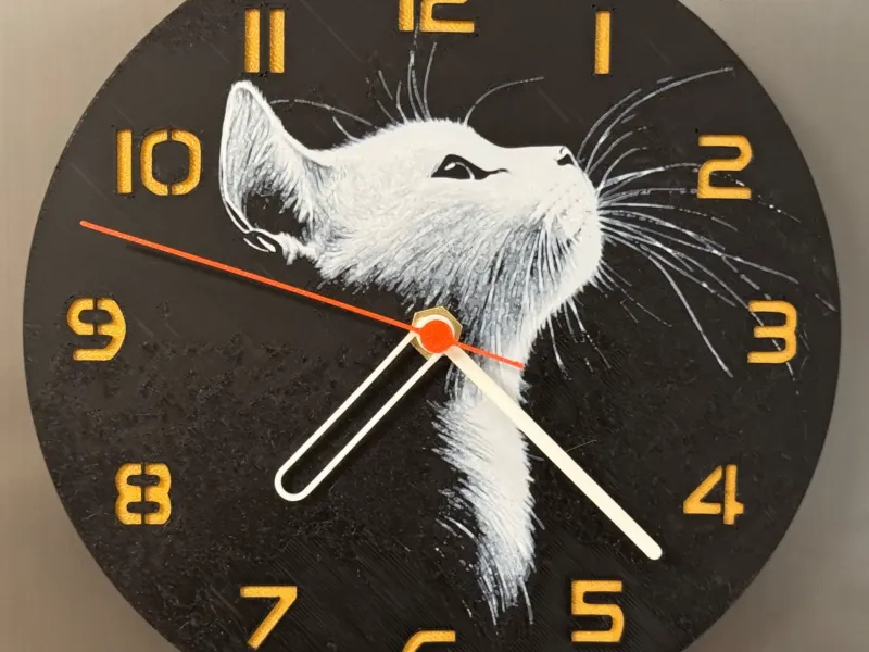 wall / desk clock White Cat