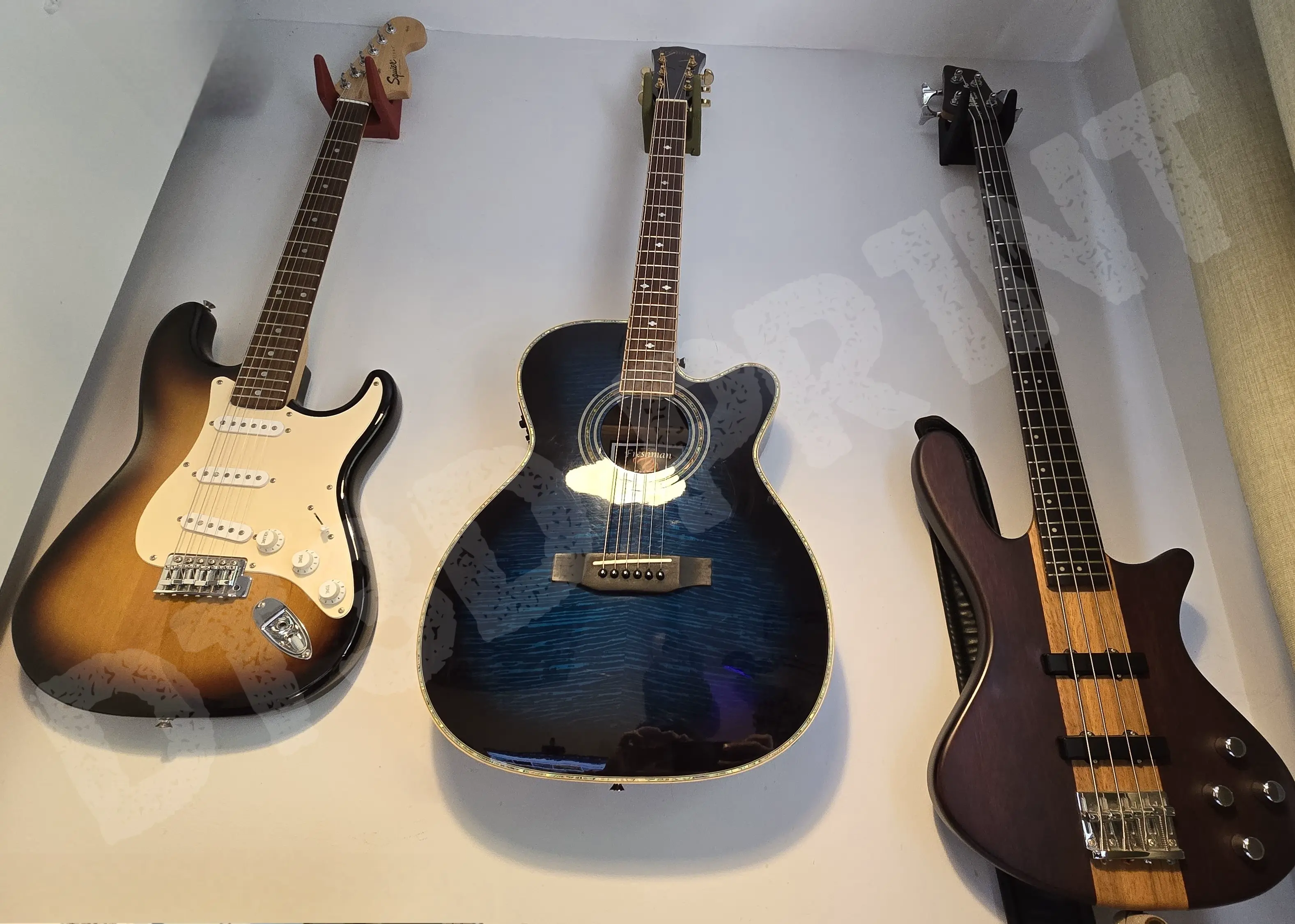 Heavy Duty Guitar Wall Mount