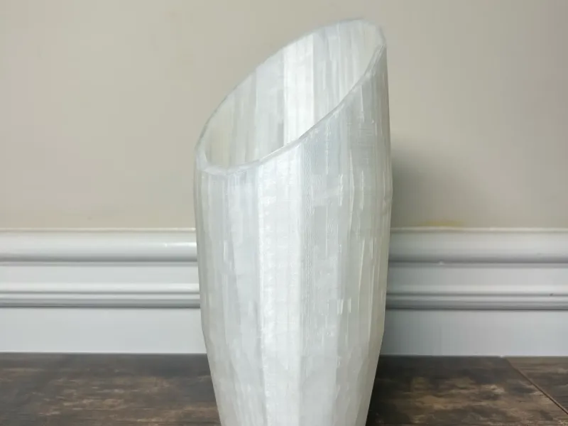 Art Deco. Vase: The Shard