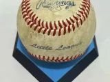 Baseball holder-2