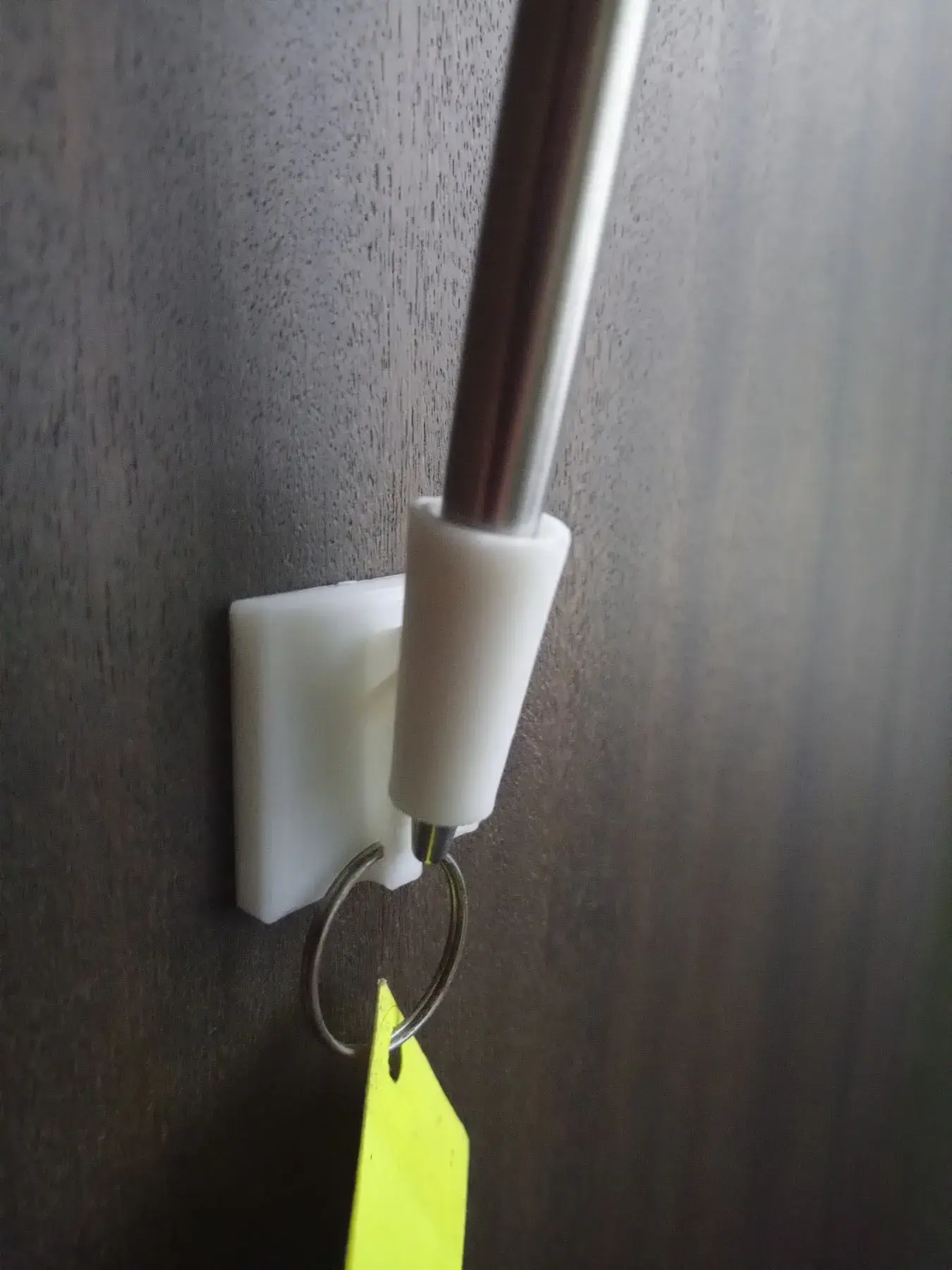 Magnetic pen and note Holder