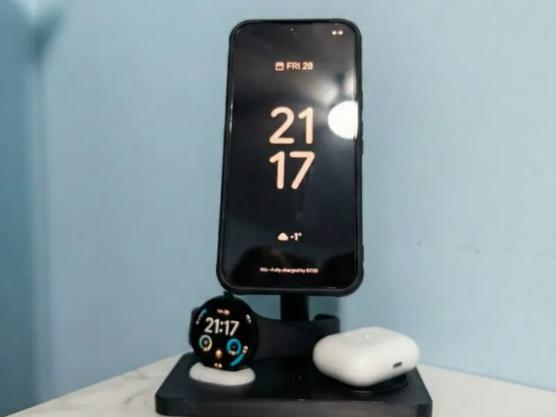 Google Pixel 10 与 Pixel Watch 4 支架