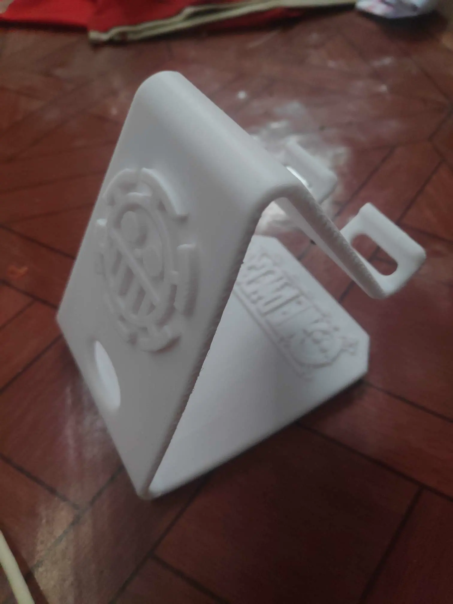 One piece Mobile stand