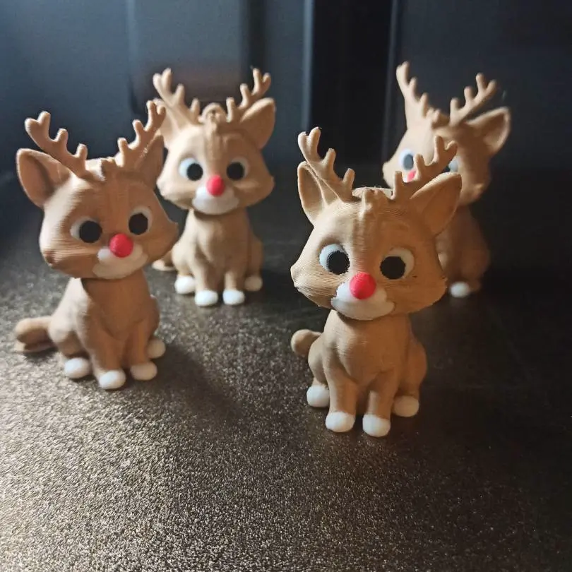 Red-Nosed Cat "Rudolph"