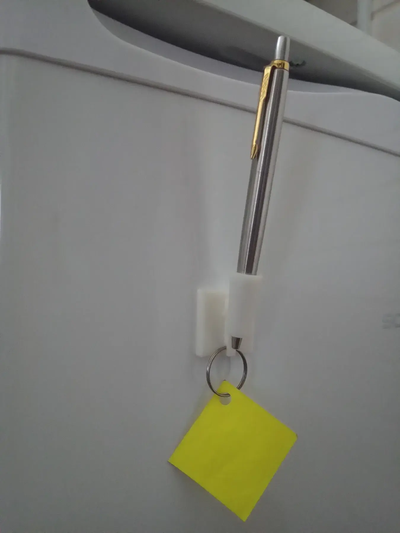 Magnetic pen and note Holder