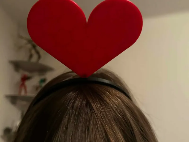 Valentine's Day headband with a heart