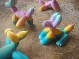 Sitting Balloon Dog statue art by Pretzel Prints-1