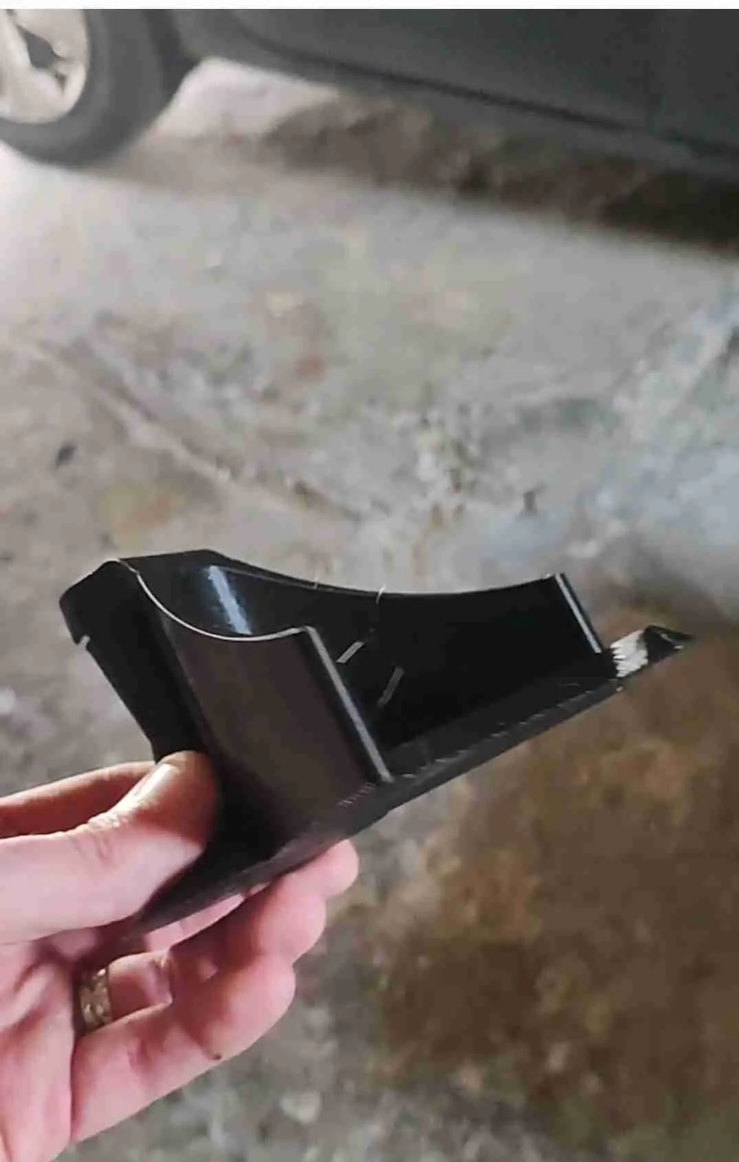 cable or hose guide car wheel