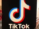 LIGHTBOX TIKTOK-1
