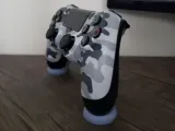 PS4 Controller holder-1