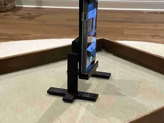 iPhone 14 Pro Max Stand