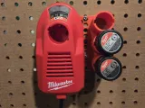 حامل جداري Milwaukee M4-0